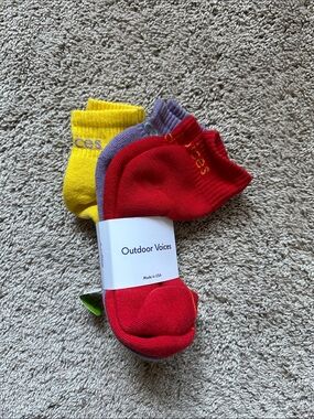 Outdoor Voices Trio Low-Cut Socks - Red, Yellow, Lavender